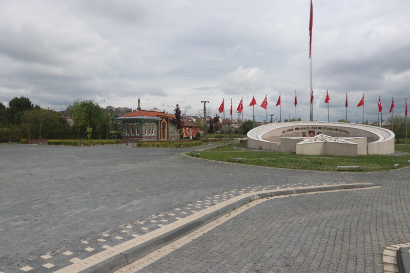 <p>Balkesir'de 'Evde Kal Trkiye' arsna byk oranda uyulduu grld.</p>