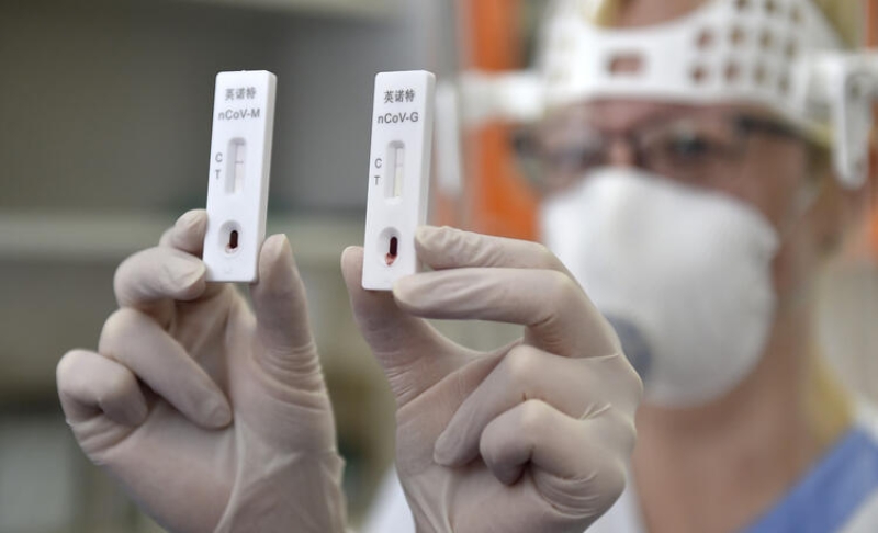 <p>Bill Gates ise yakın zamanda işlerin daha da kötüye gideceğini ve virüsün tüm dünyaya yayılacağını söylemiş. Eğer önlem almazsak tehlikenin çok ciddi boyuta ulaşacağından bahsetmiş' sözlerini kullanmıştı.</p>