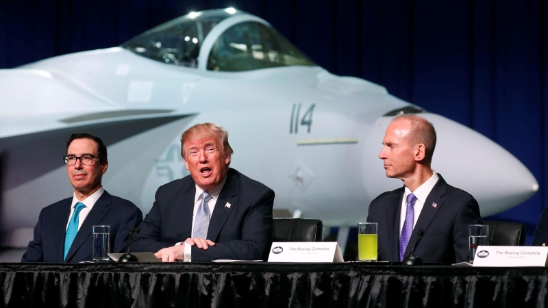 <p>ABD Başkanı Trump, geçen ayın sonlarında duruma müdahale ederek, şirketin sivil uçak bölümünün kötüleşen şöhreti nedeniyle krizdeki şirkete yardım sözü verdi.</p>