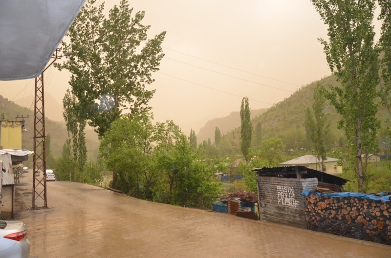 <p>lede yalarn akam saatlerine kadar devam edecei kaydedildi.</p>