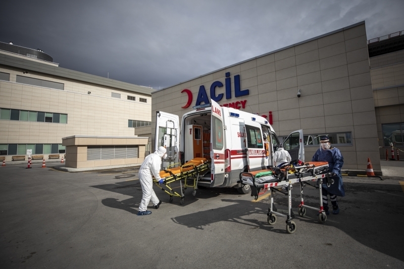 <p><b>- 'YLEEN HASTALARI DUYMAK UMUT VERYOR'</b><br></p>