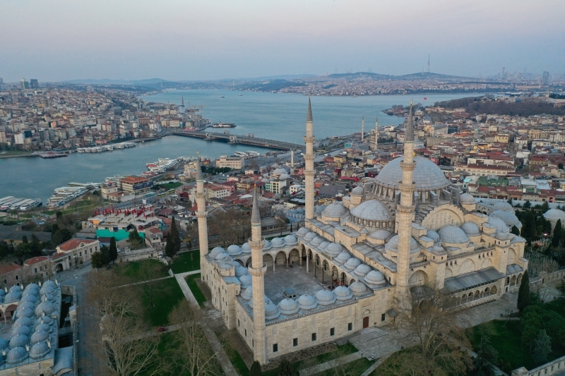 <p><b>- EDİRNE'DE MİMAR SİNAN'IN 'USTALIK ESERİ', BURSA'DA TARİHİ ULU CAMİ</b><br></p>