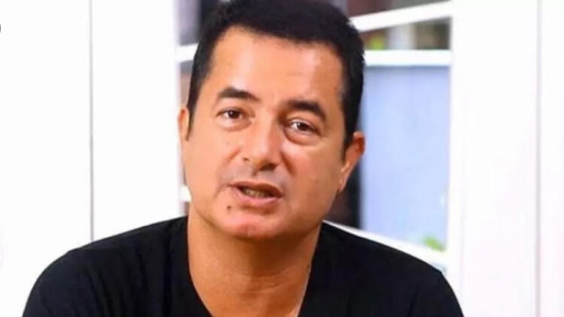 <p><b>SOSYAL MEDYADA ÇOK KONUŞULDU</b></p><p>Acun Ilıcalı'nın kulüp alacağım sözleri gündeme bomba gibi düşerken, sosyal medyada kulübün ismi ile ilgili yüzlerce tahminde bulunuldu. Günün en çok konuşulanları arasında yer alan açıklamaya dair önemli bir iddia daha geldi.</p>