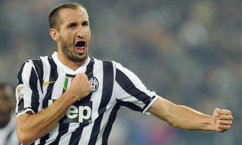 <p>Chiellini'nin sözlerine Felipe Melo'nun verdiği yanıt ise olay oldu ve sosyal medyada en çok konuşulan konular arasına girdi.</p>