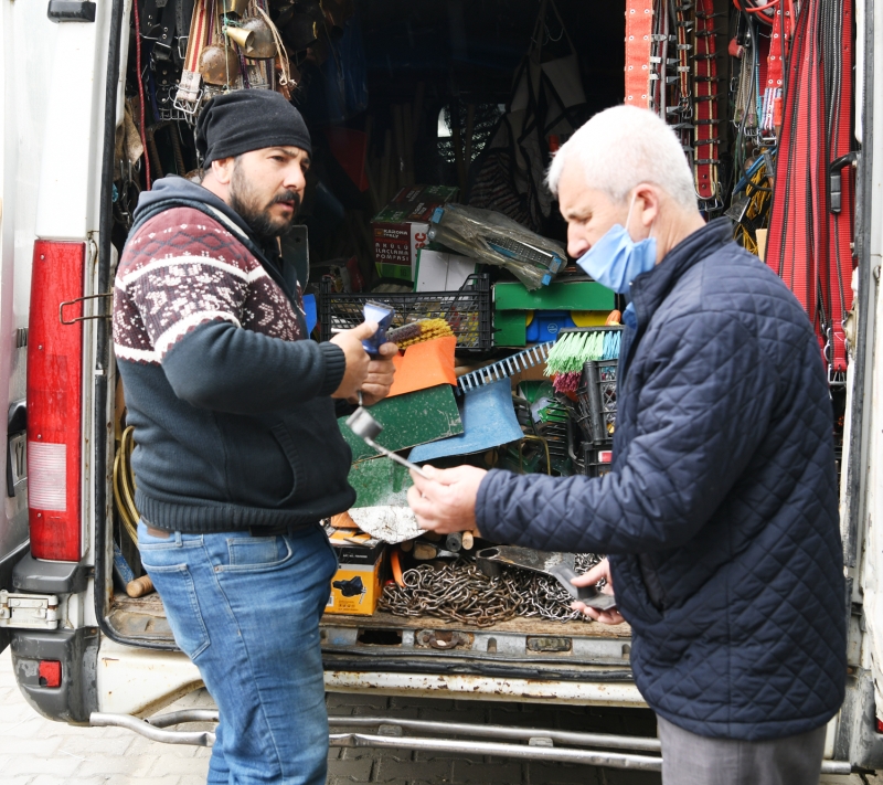 <p><b>- 'YAPTI�IM ��TEN �OK MUTLUYUM'</b><br></p>