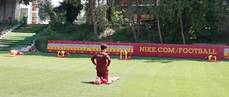 <p>Antrenman, soğuma hareketlerinin ardından tamamlandı.</p>