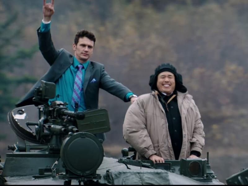 <p>Dennis Rodman son olarak Kuzey Kore'ye gittiinden beri telefonlarnn srekli olarak dinlendiini ne srerek, Kim ile evirmeli telefon zerinden grtn belirtti.</p>