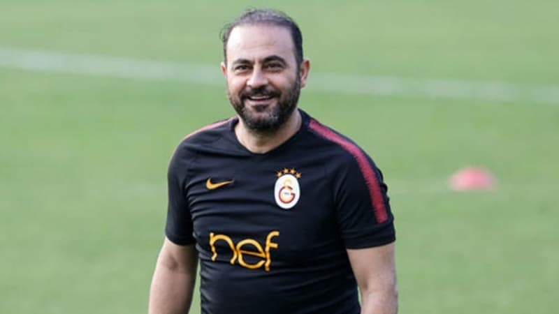 <p>Şaş yaptığı açıklamada, 'Bugünden itibaren çok sevdiğim Galatasaray'dan kendi isteğimle ayrılmış durumdayım,bugüne kadar en kötü günlerimde bana destek veren taraftarımıza teşekkür ederim hoşçakalın...' ifadelerini kullandı.'</p>