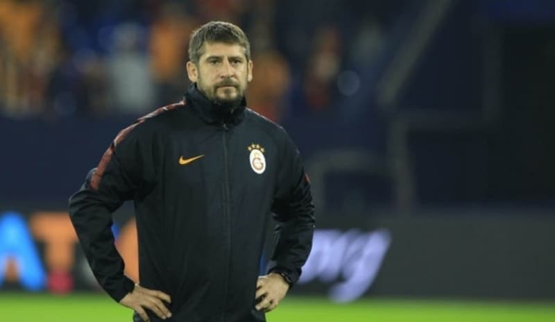 <p>Teknik direktör Fatih Terim ile yaklaşık 25 yıldır baba-oğul ilişkisi bulunan isimler kariyerlerine farklı bir noktada devam edecekler. Davala'nın da kısa süre içerisinde ayrılığını açıklaması bekleniyor.</p>