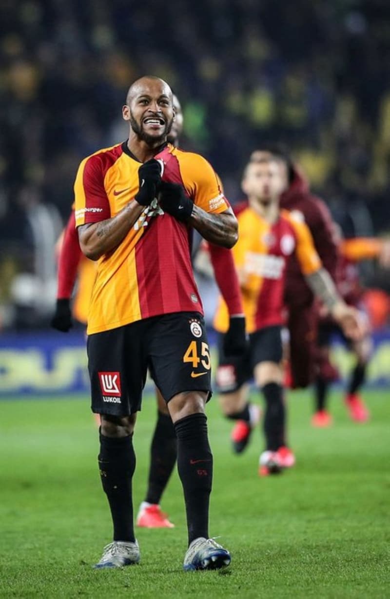 <p>'Marcao'nun talya'ya transfer olma ihtimali var. Fiorentina ve Atalanta stoper aryor. Marcao'yla ilgileniyorlar ancak koronavirs bu ileri sekteye uratyor.</p>