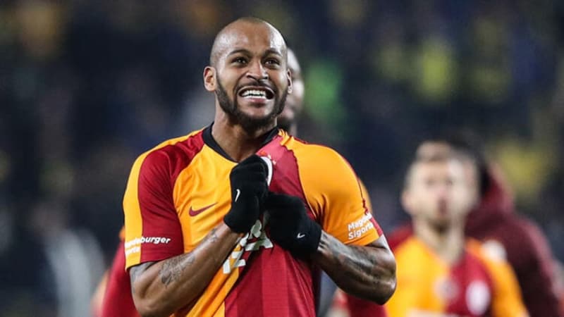 <p>Bunlar olaslk dahilinde. Burada nemli olan Galatasaray'n cevab. Byle bir durumda ok yksek cretlerin nerilemeyecei kesin. Marcao burada oynamaya scak bakyor. Oyuncunun hayali talya'da oynamak.'</p>