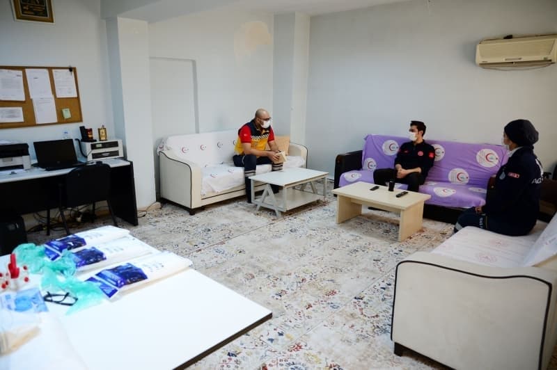 <p><b>- 'TULUMLARIN ERSNDE YAAMAK BRAZ ZOR AMA ALITIK'</b><br></p>