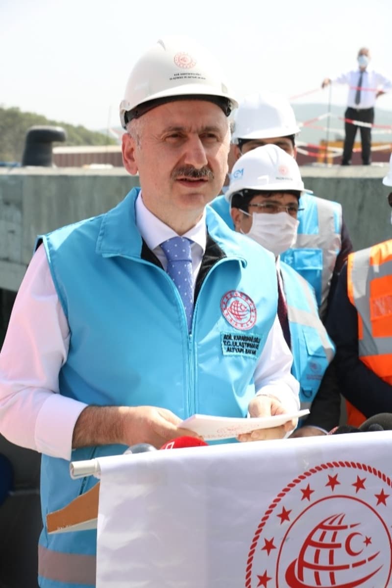 <p>'2023 yılında 228 milyar, 2053 yılında ise 987 milyar dolar ihracat rakamına ulaşmayı hedefliyoruz'</p>