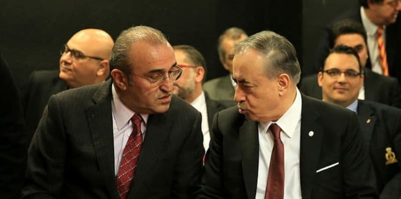 <p><b>İNDİRİM REVİZE EDİLDİ</b></p><p>Galatasaray Başkanı Mustafa Cengiz, 2. Başkan Abdurrahim Albayrak ve Başkan Yardımcısı Yusuf Günay, bu konuda önemli bir adım atma kararı aldı ve 'şampiyonluk bonuslu' teklif ile uzlaşma sağlandı. Sarı kırmızılı oyunculardan talep eden oranda revize etti.</p>