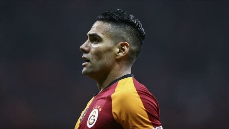 <p><b>FALCAO</b></p><p>Güncel Ücret: 5 milyon Euro</p><p>İndirimli Ücret: 4 milyon 250 bin Euro</p>