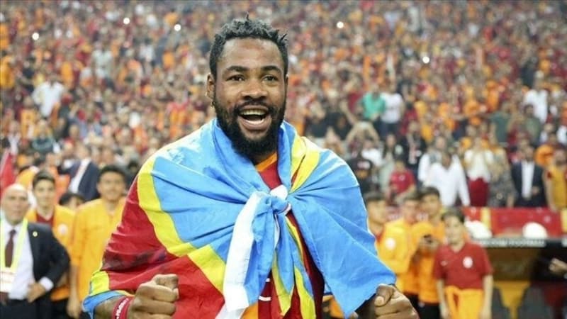 <p><b>LUYINDAMA</b></p><p>Güncel Ücret: 1 milyon 50 bin Euro</p><p>İndirimli Ücret: 892.5 bin Euro</p>