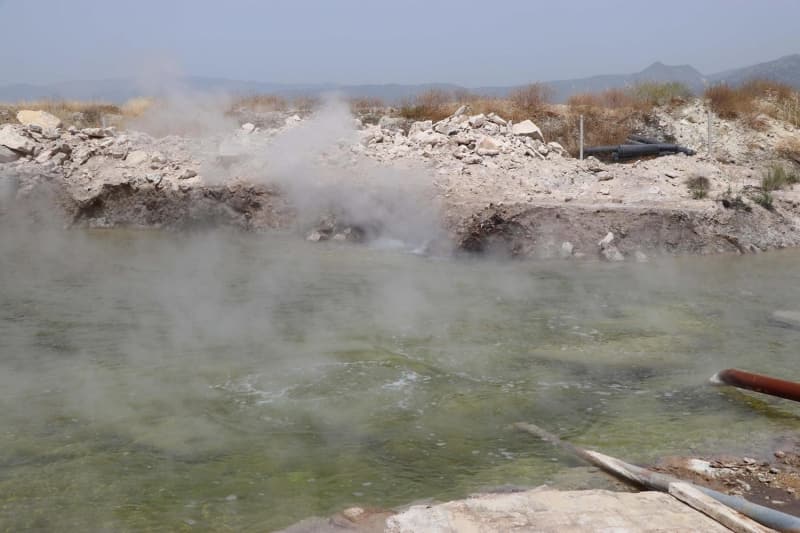 <p><b>ÇAMURUN KALİTESİNİ GÖSTERMEK İÇİN İSRAİL'E BEDAVA GÖNDERDİ</b></p>