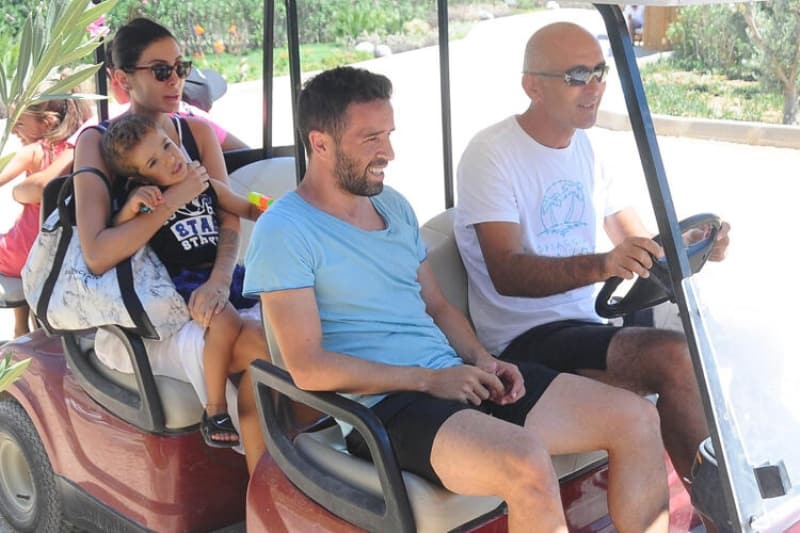 <p>'Ne yakın dönemde ne de günümüzde güncel ya da geleceğimle alakalı hiçbir basın kuruluşuna açıklamam olmamıştır. Bundan sonra çıkan ya da çıkacak haberlere benim ağzımdan duymadığınız sürece itibar edilmemesini rica ederim.'</p>