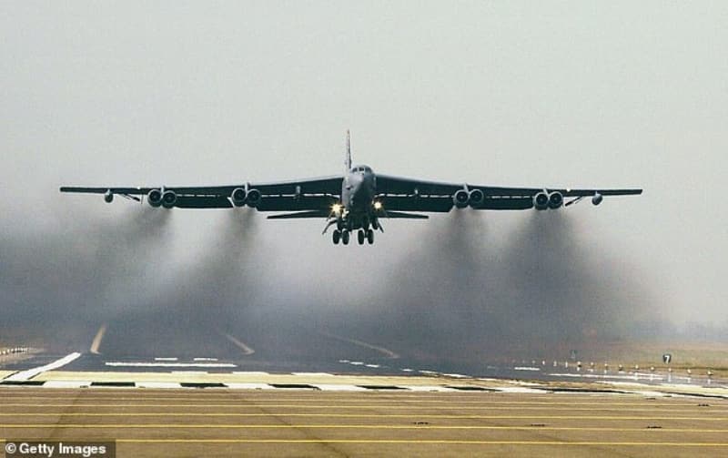 <p>Haziran 2019 itibaryla USAF'n 18'i yedekte, 58'i aktif hizmette Stratofortress bombardman ua ve yedekte bulunuyor.</p>