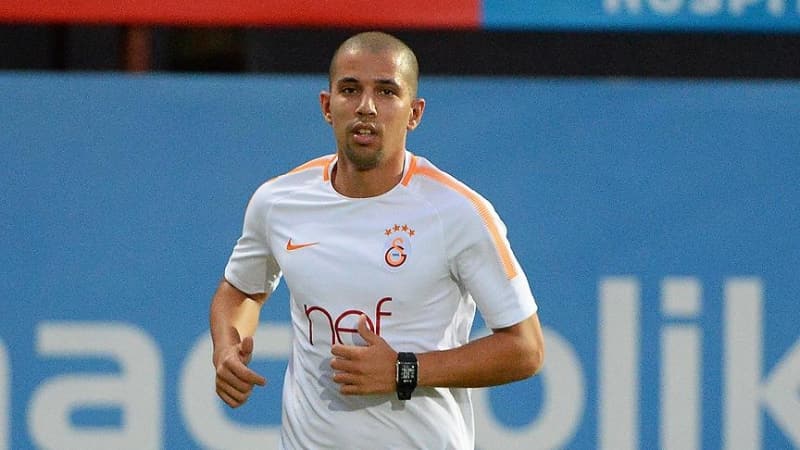 <p>ampiyonlar Ligi Grup aamasna kalnan her bir sezon iin 200.000 USD</p>