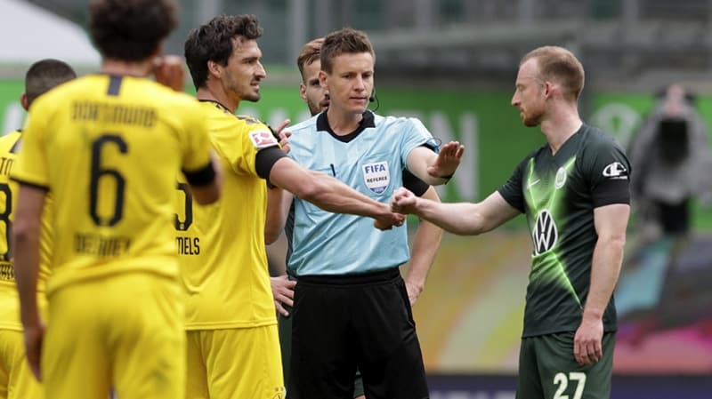 <p>Ma ncesi seremonisinde ise el skma artk yok. </p>