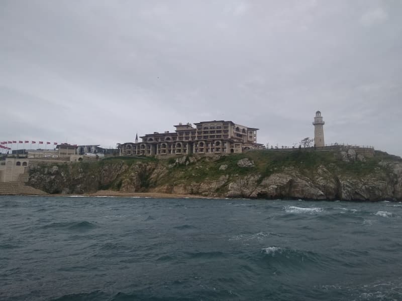 <p>Demokrasi ve Özgürlükler Adası</p>