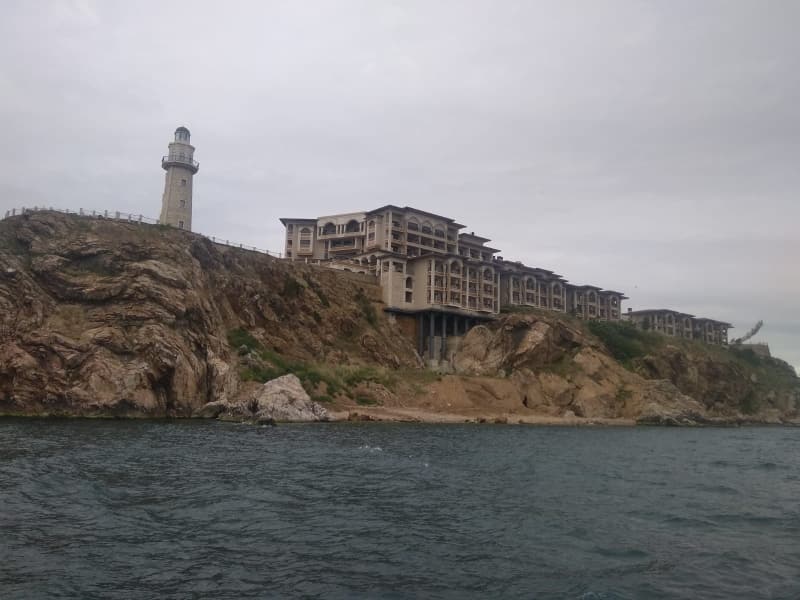 <p>Demokrasi ve Özgürlükler Adası</p>