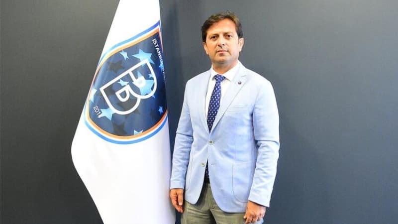 <p>Sportif Direktör Emre Belözoğlu’nun aklındaki bir diğer isim ise Başakşehir Akademi Direktörü Nedim Yiğit... </p>