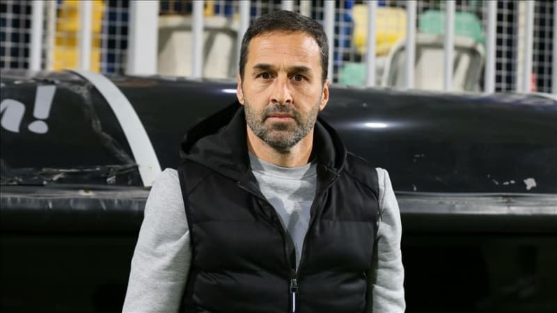<p>Mehmet Aurelio’dan sonra Tuncay Şanlı, Yalçın Koşukavak’ın da Fenerbahçe’de yardımcı antrenör olarak teknik kadronun içine katılması bekleniyor.</p>