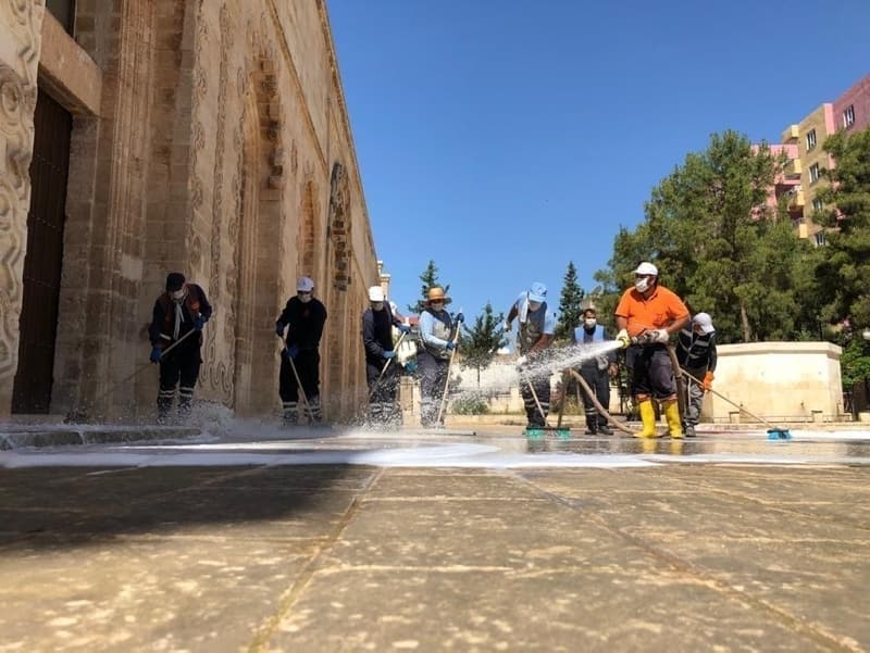 <p>İkitelli Organize Sanayi Bölgesi Dolapdere Sanayi Sitesi Camii</p><p>İkitelli Organize Sanayi Bölgesi Esenler Sanayi Sitesi Mescidi</p><p>İkitelli Organize Sanayi Bölgesi Eskop Camii</p><p>İkitelli Organize Sanayi Bölgesi Galvo Teknik Camii</p><p>İkitelli Organize Sanayi Bölgesi Giyim Sanayi Kooperatifi Camii</p><p>İkitelli Organize Sanayi Bölgesi Güngören Sanayi Sitesi Camii</p><p>İkitelli Organize Sanayi Bölgesi Haseyed Camii</p><p>İkitelli Organize Sanayi Bölgesi İpkas Kooperatif Camii</p><p>İkitelli Organize Sanayi Bölgesi İsteks Camii</p><p>İkitelli Organize Sanayi Bölgesi Keresteciler Sitesi Camii</p><p>İkitelli Organize Sanayi Bölgesi Masko Kooperatif Camii</p><p>İkitelli Organize Sanayi Bölgesi Metal-İş Camii</p><p>İkitelli Organize Sanayi Bölgesi Pik Dökümcüler Camii</p><p>İkitelli Organize Sanayi Bölgesi Saraçlar Camii</p><p>İkitelli Organize Sanayi Bölgesi Sarı Dökümcüler Kooperatifi Camii</p>