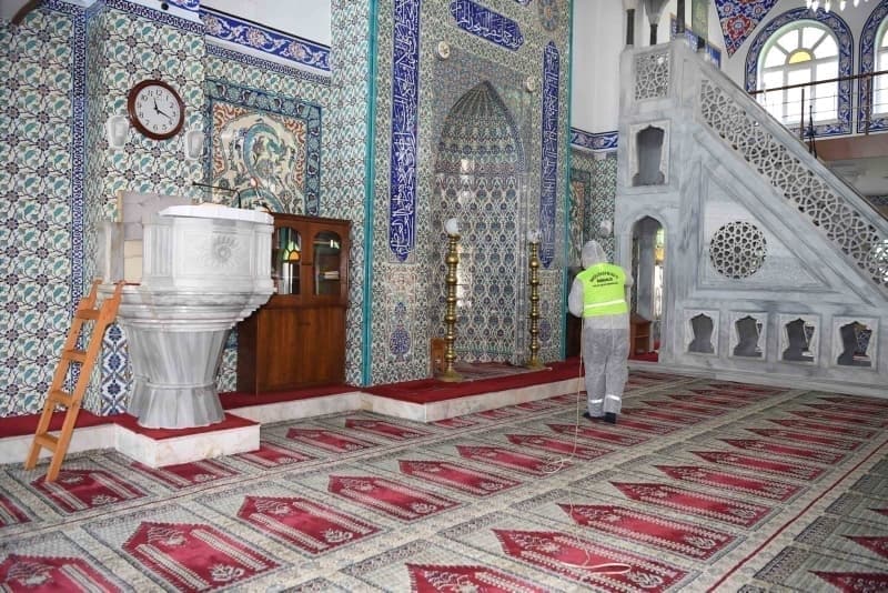 <p>İzzettin Mahallesi Camii</p><p>Kabakça Mahallesi Camii</p><p>Kaleiçi Çeşme Mescidi</p><p>Kalfa Mahallesi Camii</p><p>Karacaköy Mahallesi Camii</p><p>Karamandere Mahallesi Camii</p><p>Kestanelik Mahallesi Camii</p><p>Kızılcaali Mahallesi Camii</p><p>Malkarali Akif Kavukçu Camii</p><p>Merkez Kaleiçi Camii</p><p>Merkez Ulu Camii</p><p>Muratbey Mahallesi Camii</p><p>Oklalı Mahallesi Camii</p><p>Ormanlı Mahallesi Camii</p><p>Ovayenice Mahallesi Camii</p><p>Örcünlü Mahallesi Camii</p><p>Örencik Mahallesi Camii</p><p>Subaşı Mahallesi Hacı Cahit Camii</p><p>Subaşı Mahallesi Merkez Camii</p><p>Şehit Pi.Kur. Albay Gökhan PEKER C.</p><p>Şeyhul İslam Çatalcalı Ali Efendi Camii</p><p>Yalıköy Mahallesi Camii</p><p>Yazlıkköy Mahallesi Camii</p>