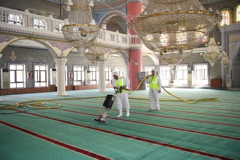 <p><b>GÜNGÖREN CUMA NAMAZI KILINACAK CAMİLER</b></p><p><b><br></b></p><p>Akıncılar</p><p>Beyazgül</p><p>Birlik Camii</p><p>Davutpaşa Bircan Eresin Camii</p><p>Fetih Camii</p><p>Gençosman Camii</p><p>Güneştepe Mh.Kuba Camii</p><p>Hüseyin Kocacık Y.S. Camii</p><p>Haznedar Kuyulu Camii</p><p>Haznedar Merkez Camii</p><p>Hz.İbrahim Camii</p><p>Köyiçi Merkez Camii (Aliya İzzet Begoviç Parkı)</p><p>Maraşal Çakmak Camii</p><p>Mehmet Akif Camii</p><p>Merter Mescidi Nurani</p><p>Tavşanoğlu Mescidi</p><p>Merter İnce Minare Camii</p><p>Merter Veysel Karani Camii</p><p>Mevlana Camii</p><p>Metin Şar Camii (15 Temmuz Şehitler Parkı)</p><p>Nur Ahmet Camii</p><p>Osman Nuri Özbek Camii</p><p>Sancaktepe Camii</p><p>Siteler Camii</p><p>Sultan Fatih Camii</p><p>Söğütlü Yayla Camii</p><p>Tozkoparan Camii</p><p>Tozkoparan Uhut Camii</p><p>Yeşil Camii</p><p>Yıldız Davutpaşa Kampüs Camii</p>