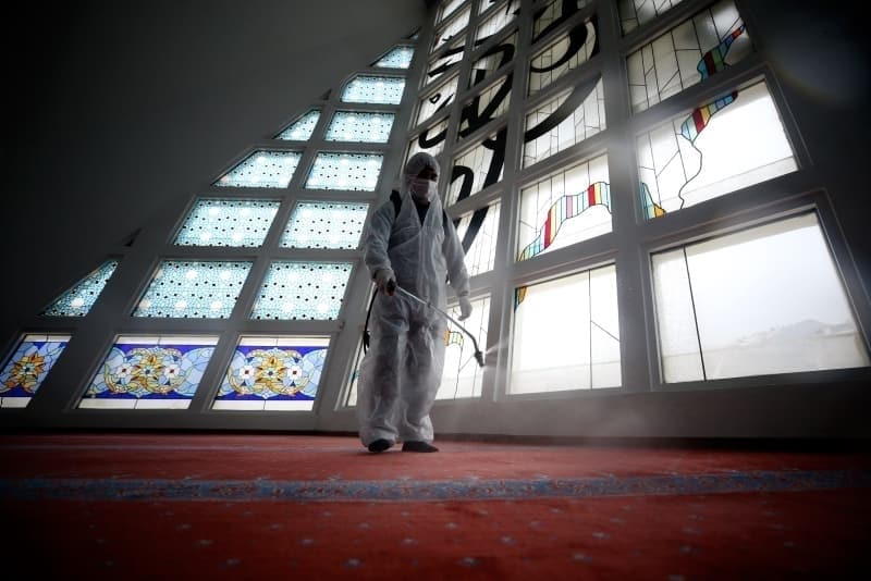 <p>Mevlana Camii</p><p>Mevlana Halid Bağdadi Camii</p><p>Mimar Sinan Camii</p><p>Mücahitler Camii</p><p>Mürtezaçavuş Camii</p><p>Orhangazi Camii</p><p>Osmanağa Camii</p><p>Ömer Nasuhi Bilmen Camii</p><p>Safiye Çıkrıkçıoğlu Camii</p><p>Sinan Camii</p><p>Sultan Camii</p><p>Şehitler Camii</p><p>Tevhit Camii</p><p>Uhut Camii</p><p>Ulubatlı Camii</p><p>Veysel Karani Camii</p><p>Yakutiye Camii</p><p>Yavuz Sultan Selim Camii</p><p>Yeşil Camii</p><p>Yunus Emre Camii</p><p>Aşıkkutlu Camii</p><p>Merkez Camii</p><p>Mescidi Aksa Camii</p>