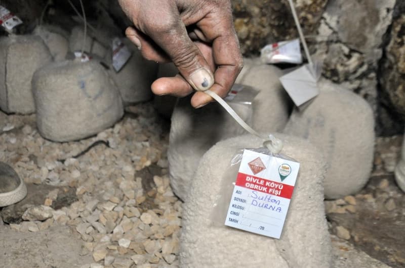 <p><b>'DÜNYANIN EN LEZZETLİ PEYNİRLERİ ARASINDA YER ALIYOR'</b></p>