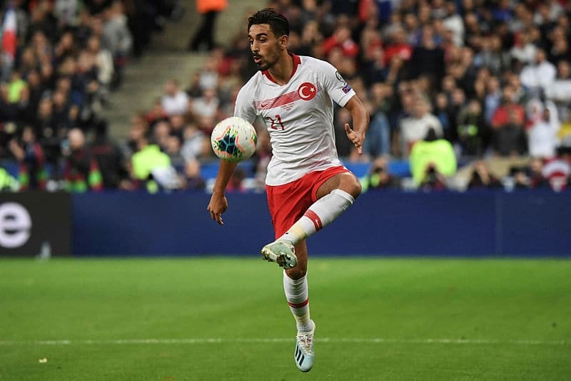 <p>Süper Lig ekibi Medipol Başakşehir'de gösterdiği performansla taraflı tarafsız her kesimden alkış toplayan İrfan Can Kahveci'nin yeni durağı belli oluyor.</p>