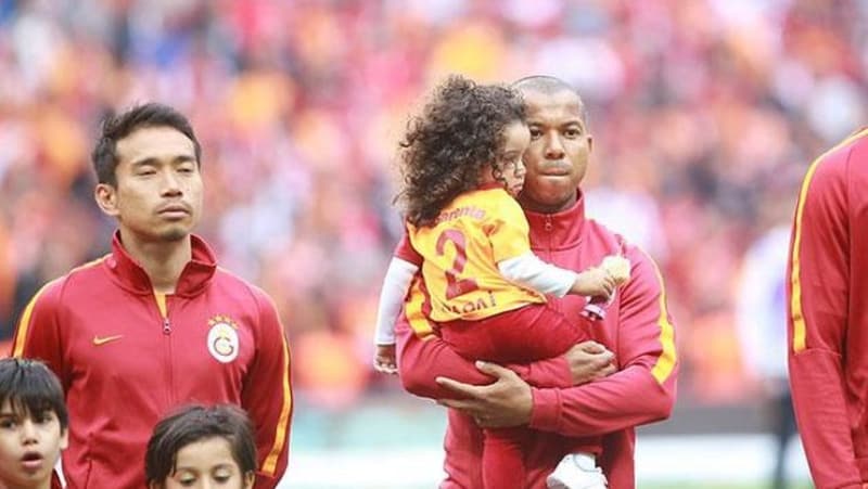 <p>Galatasaray'da bu sezon 33 ya��nda olan Donk, Mariano ve Nagatomo'nun s�zle�meleri de sona eriyor.</p>
