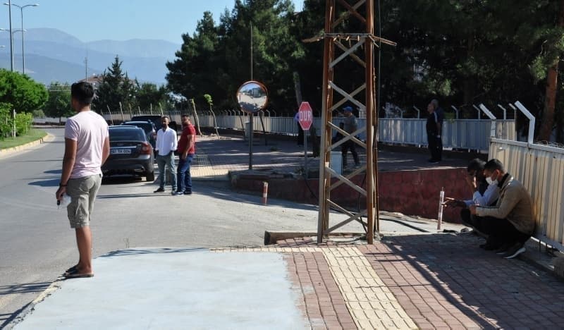 <p>SON DAKİKA! Ne zaman terhis olacaklarını bekliyorlardı... MSB onay verdi eve dönüşler başladı</p>