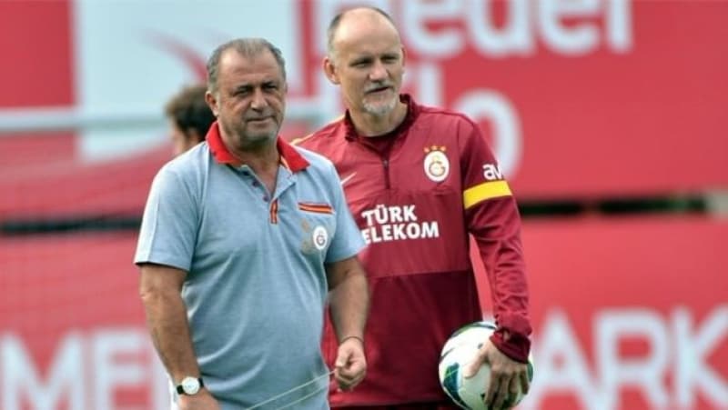 <p>Fatih Terim'in etkisine de değinen tecrübeli isim, 'Fatih Terim'in çok güçlü bir kişiliği var, her zaman kazanmak istedi ve bizden en iyi performansı göstermemizi talep etti.</p>