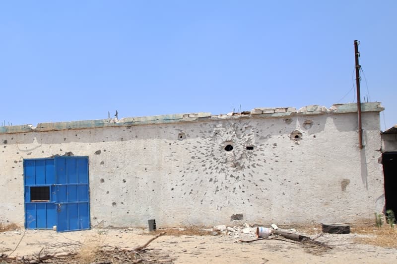 <p>Ordu birlikleri, pazar gn Trablus Havaliman'na doru ilerleyie gemi, havaliman evresindeki baz blgeleri milislerden arndrmt.</p>