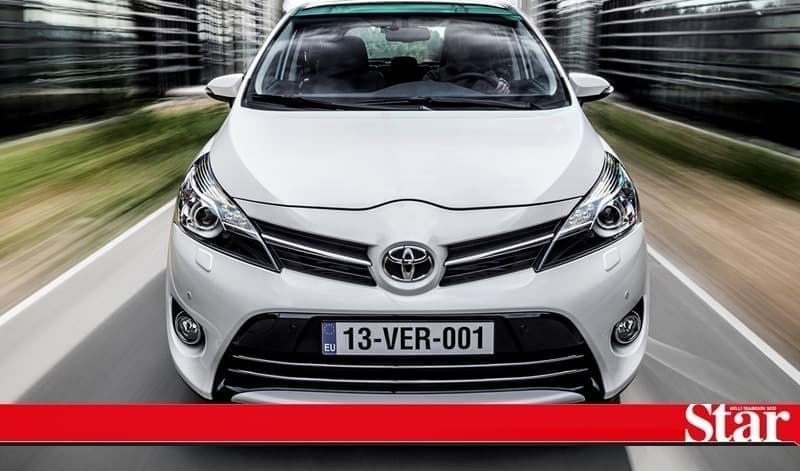 <p>Toyota – Verso</p>