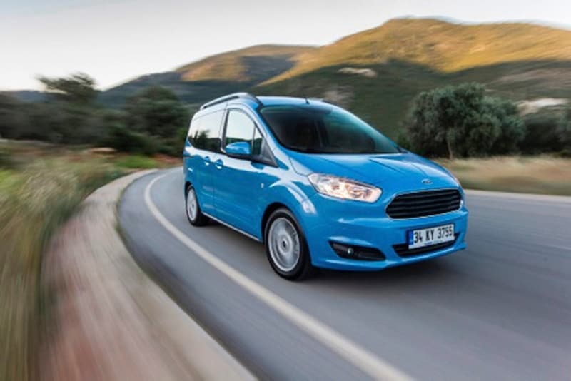 <p>2020    Titanium    Kombi    1.5L TDCI 100PS    6 leri Manuel    Dizel    Euro 6.2    </p><p>142.900 TL</p>