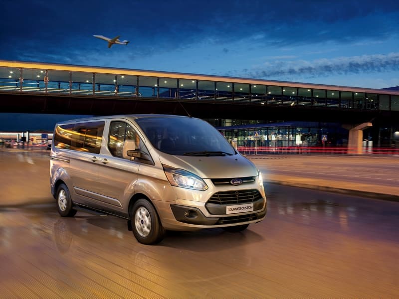 <p><b>FORD TOURNEO CUSTOM 2020 FYAT LSTES</b></p><p><b><br></b></p><p>2020    Titanium    Minibs (320L, 8+1, Uzun asi)    2.0L EcoBlue 170PS    6 leri Manuel    Dizel      </p><p>239.800 TL<br><br></p><p>2020    Titanium    Minibs (320L, 8+1, Uzun asi)    2.0L EcoBlue 170PS    6 leri Otomatik    Dizel    </p><p>252.000 TL<br><br></p><p>2020    Titanium Plus    Minibs (320S, 8+1, Ksa asi, Bagajl)    2.0L EcoBlue 170PS    6 leri Otomatik    Dizel    </p><p>280.800 TL<br><br></p><p>2020    Titanium Plus    Minibs (320L, 8+1, Uzun asi, Bagajl)    2.0L EcoBlue 170PS    6 leri Manuel    Dizel    </p><p>272.200 TL<br><br></p>