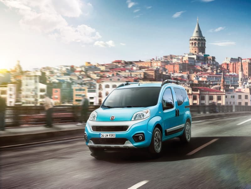 <p><b>FIAT FORNO 2020 FYAT LSTES<br></b><p><b><br></b></p></p><p>Standart Gvde</p><p>Cargo 1.3 M.Jet 95HP  </p><p>109.900 TL<br><br></p><p>Cargo Plus 1.3 M.Jet 95HP </p><p>114.900 TL</p>