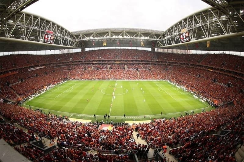 <p>11- Türk Telekom Stadyumu, Galatasaray</p>