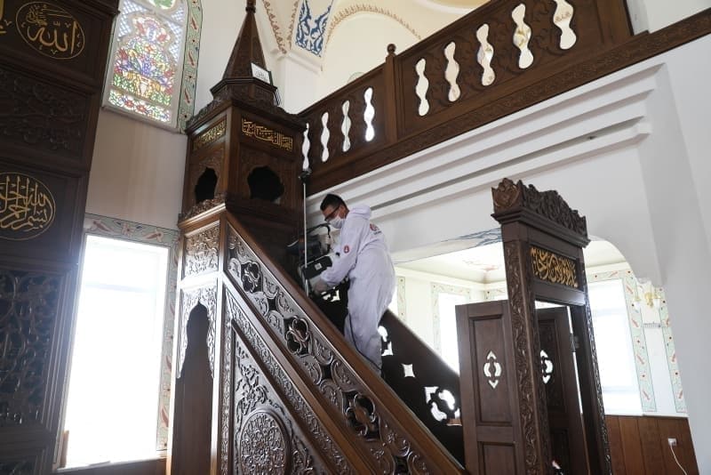 <p><b>MALTEPE CUMA NAMAZI KILINACAK CAMİLER</b></p><p><b><br></b></p><p>122 Evler Camii</p><p>15 Temmuz Şehitleri Camii</p><p>Abdurrahman Gürses Camii</p><p>Akşemsettin Camii</p><p>Altıntepe Camii</p><p>Aydınlıklık Evler Süleyman Öksüzoğlu C.</p><p>Ayşe Ilıcak Camii</p><p>Bağlarbaşı Camii</p><p>Büyük Bakkal köy Camii</p><p>Cevizli İstasyon Camii</p><p>Cumhuriyet Camii</p><p>Esenkent Fatih Camii</p><p>Esenkent Ulu Camii</p><p>Esenyurt Camii</p><p>Fahri Kasapoğlu Camii</p><p>Fındıklı Seyitağa Camii</p><p>Fidanlık Camii</p><p>Girne Merkez Camii</p><p>Hacı Mustafa Özyağcı Camii</p><p>Hacı Necip Ağa camii</p><p>Huzurevi Mescidi</p><p>Hüsniye Arat Cami</p><p>Hz Ömer C.</p><p>İmamı Rabbani C.</p><p>İmdat Vakfı C.</p><p>İsmail Ergin Tatlısu C.</p><p>Karacabey 70 Evler C.</p><p>Kılavuzçayırı C.</p><p>Kulluk C.</p><p>Küçükyalı Çınar C.</p><p>Medine C.</p><p>Mevlana C.</p><p>Mimarsinan C.</p><p>Taşocakları C.</p><p>Yeşil C.</p><p>Yıldız Evler C.</p><p>Yusuf Ziya Üçüncü C.</p><p>Kaymakamlık Bina Yanı</p><p>Başıbüyük Stadı</p><p>Gülsuyu Stadı</p><p>İdealtepe Halı Saha</p><p>Zümrütevler Pazaryeri</p>