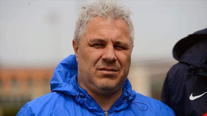 <p>Sporx'in haberine g�re, Sumudica a��klamas�nda, 'Coman'� Galatasaray'�n istedi�i haberlerini ben de okudum. T�rkiye'ye transferi onun i�in �ok iyi olurdu, burada yapabilir. T�rk gazeteciler bana s�rekli Coman'� soruyor, ben de �ok iyi bir transfer olaca��n� s�yl�yorum' �eklinde konu�tu..</p>