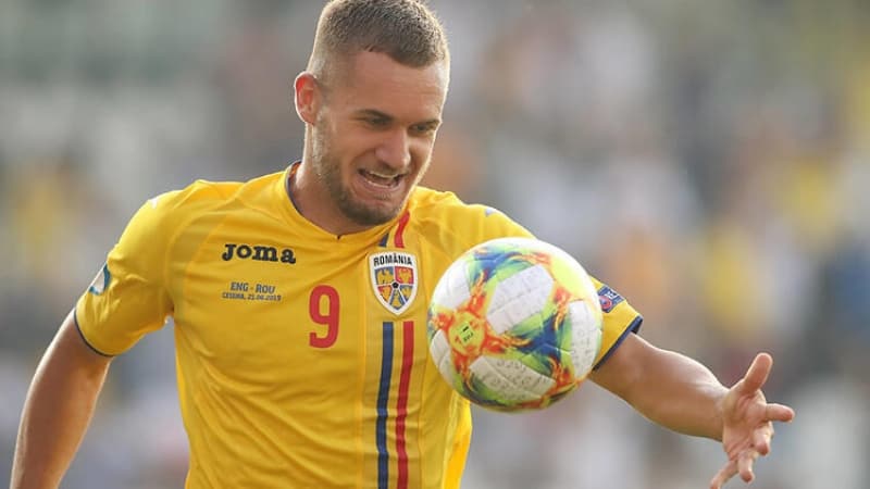 <p><b>�OK �Y� B�R TRANSFER OLUR </b></p><p>Rumen teknik adam s�zlerini, 'Ayn� zamanda Fenerbah�e'nin de Puscas'� istedi�ini yaz�yorlar. Puscas da burada kesin ba�ar�l� olur. �kisi de yetenekli' ifadelerini kulland�.</p>