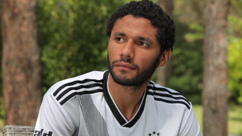 <p>Bütün işaretler Elneny’nin kalacağını gösterirken Mısırlı oyuncudan beklenmedik bir hareket geldi.</p>