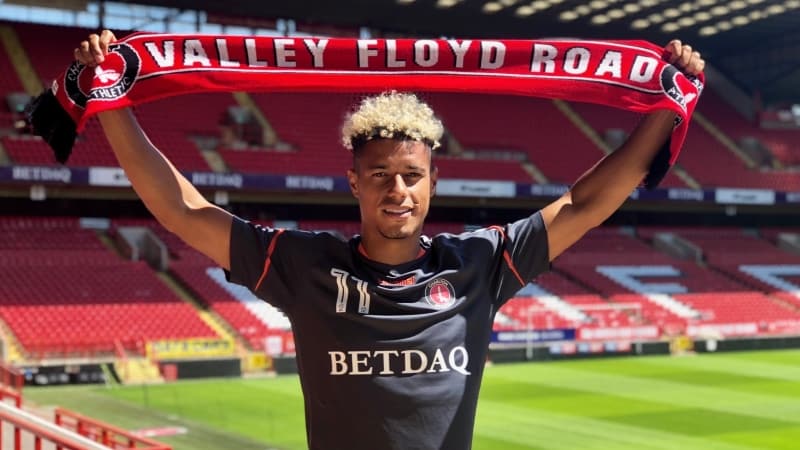 <p><b>'UMARIM BANA PARA AVCISI DEMEZLER'</b></p>