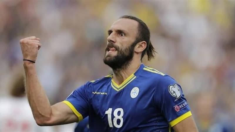 <p>Vedat’ı Rize’den 3,5 milyon avroya alan sarı-lacivertliler yüzde 15’lik ödemeye rağmen Kosovalı oyuncudan 13,5 milyon avro kazanmış olacak.</p>